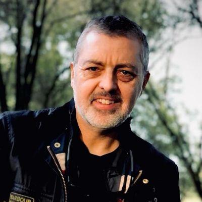 Simon Giles